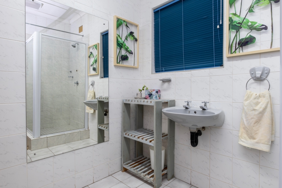 4 Bedroom Property for Sale in Bergsig Western Cape